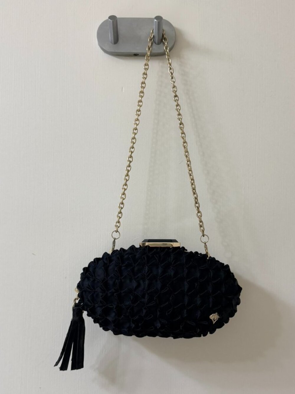 Arte Madrid Chain Clutch Bag with wrist strap - Black